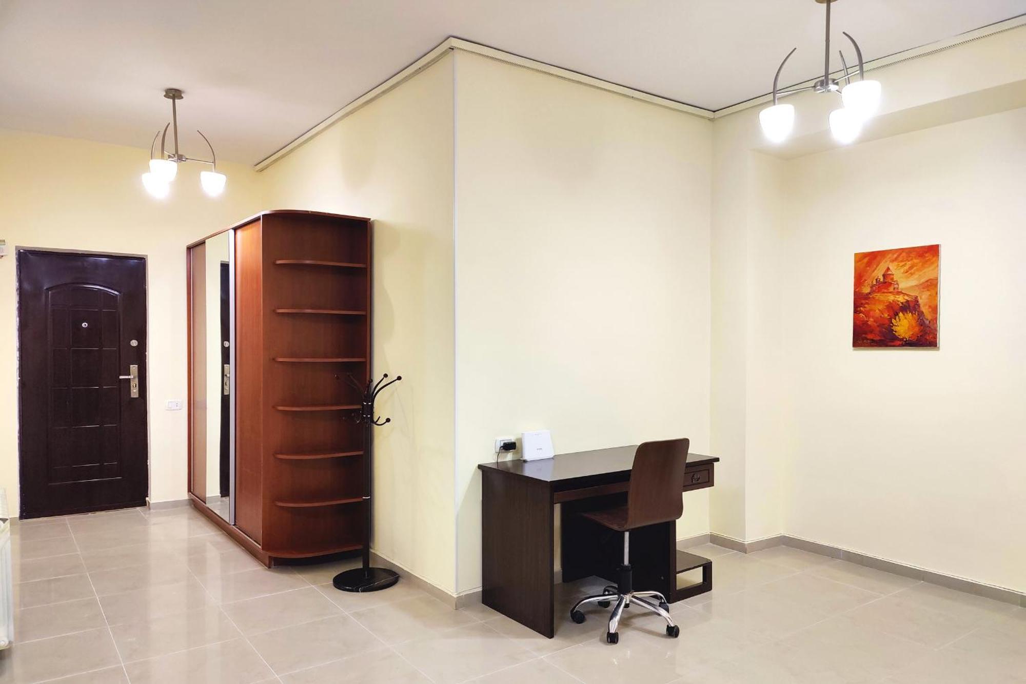 3 Bedroom Apartment In Homey Residence เยเรวาน ภายนอก รูปภาพ