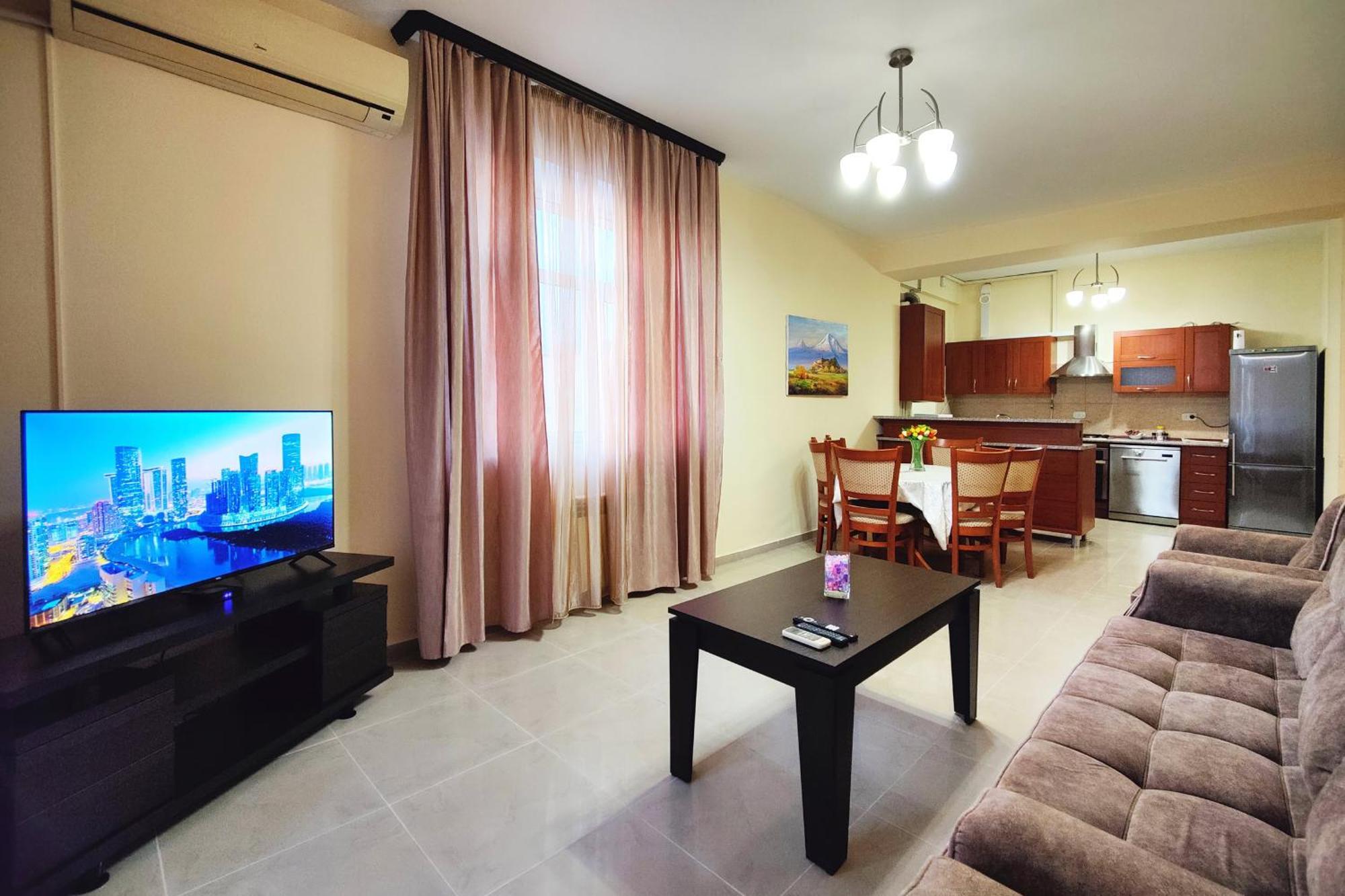 3 Bedroom Apartment In Homey Residence เยเรวาน ภายนอก รูปภาพ